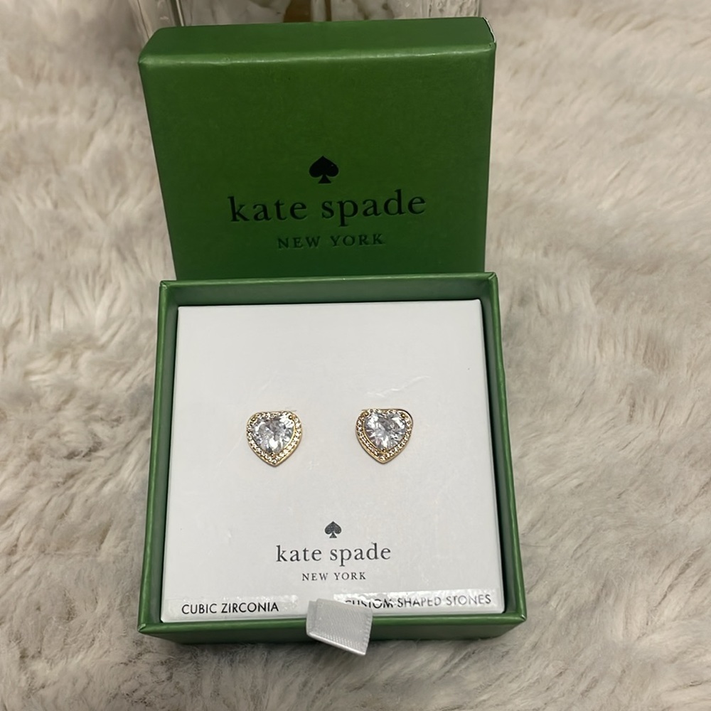 ✨Kate Spade-My Love Pavé Heart Studs✨ - Picture 4 of 8
